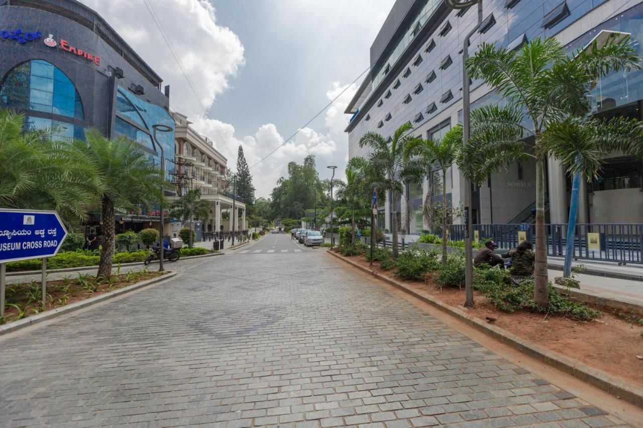 Locul Central - Church Street Bangalore Buitenkant foto